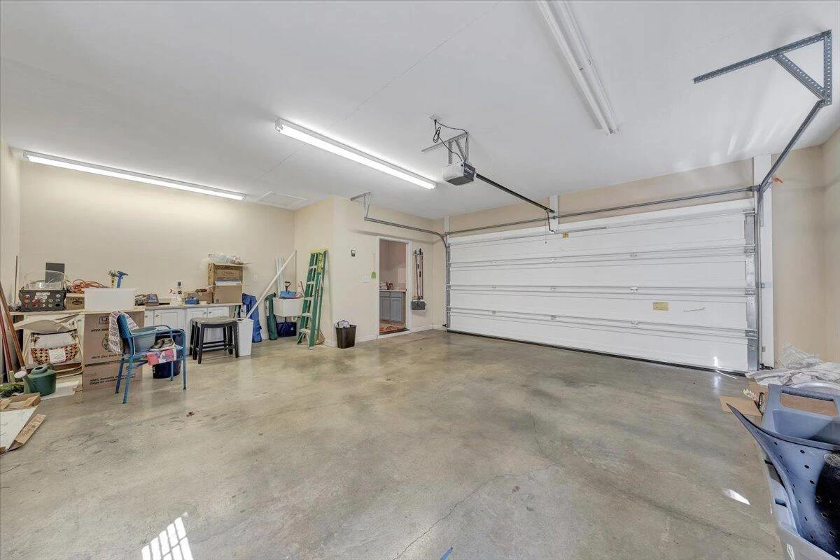 1034 Joffrey DR - Photo 49