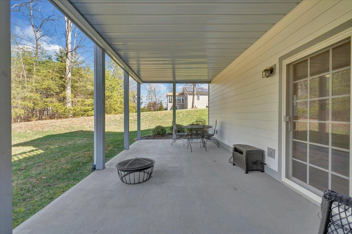 1034 Joffrey DR - Photo 51