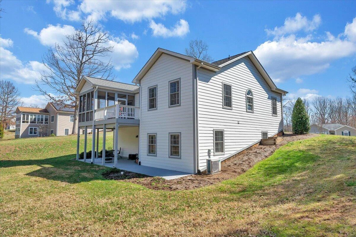 1034 Joffrey DR - Photo 55