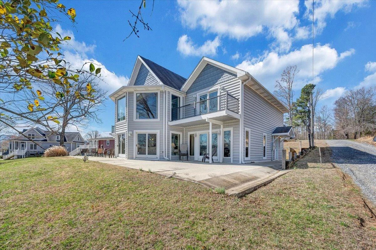 312 Spring DR - Photo 67