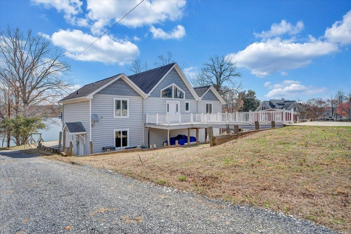 312 Spring DR - Photo 68