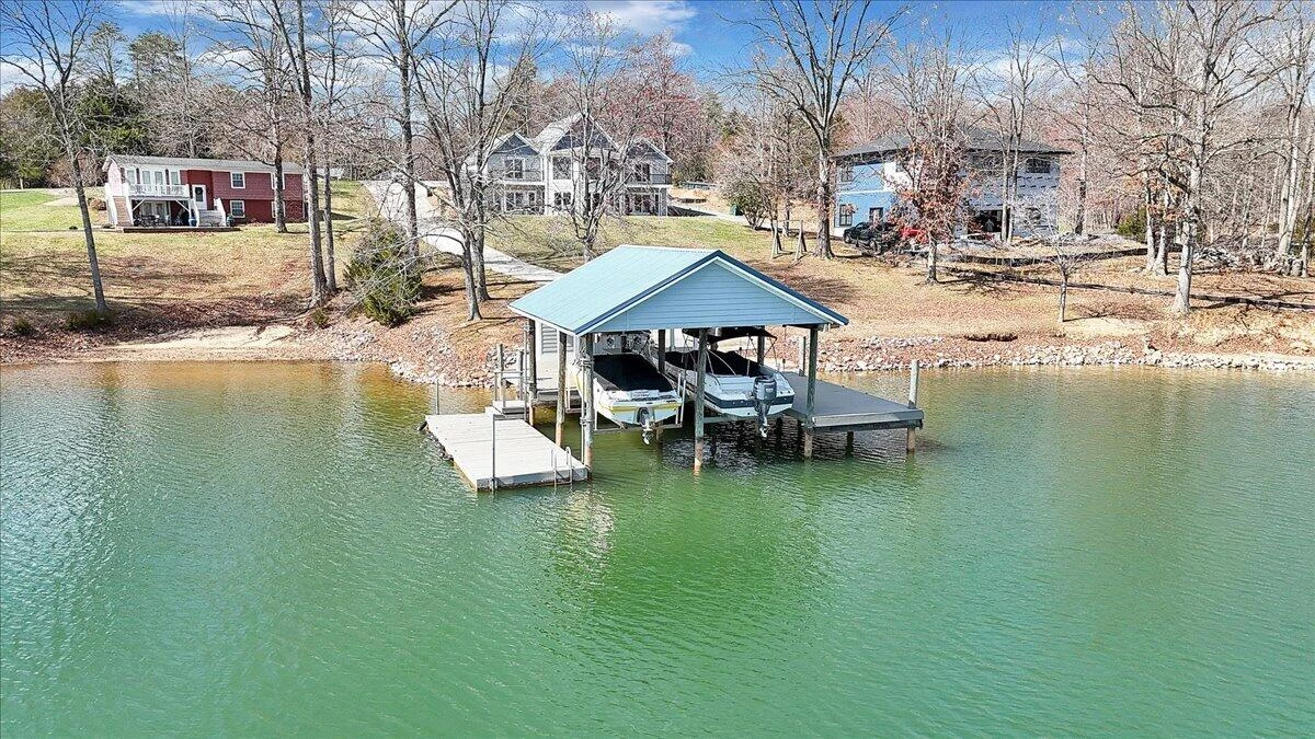 312 Spring DR - Photo 87