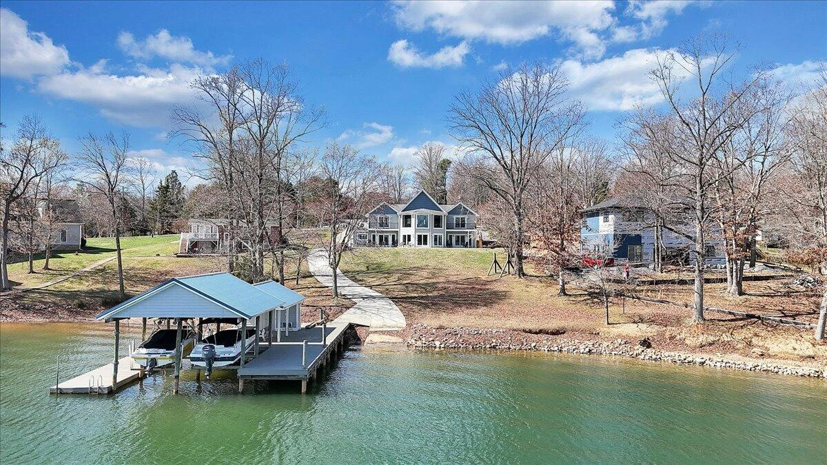 312 Spring DR - Photo 91