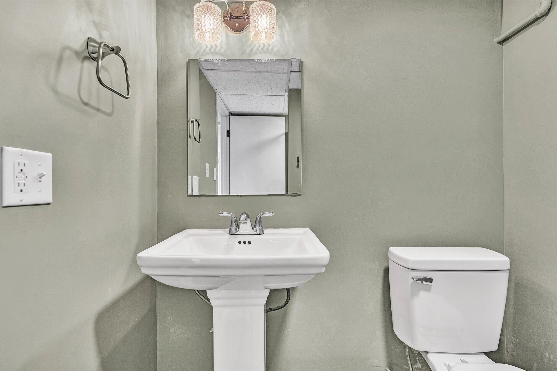 1210 Howbert AVE - Photo 29
