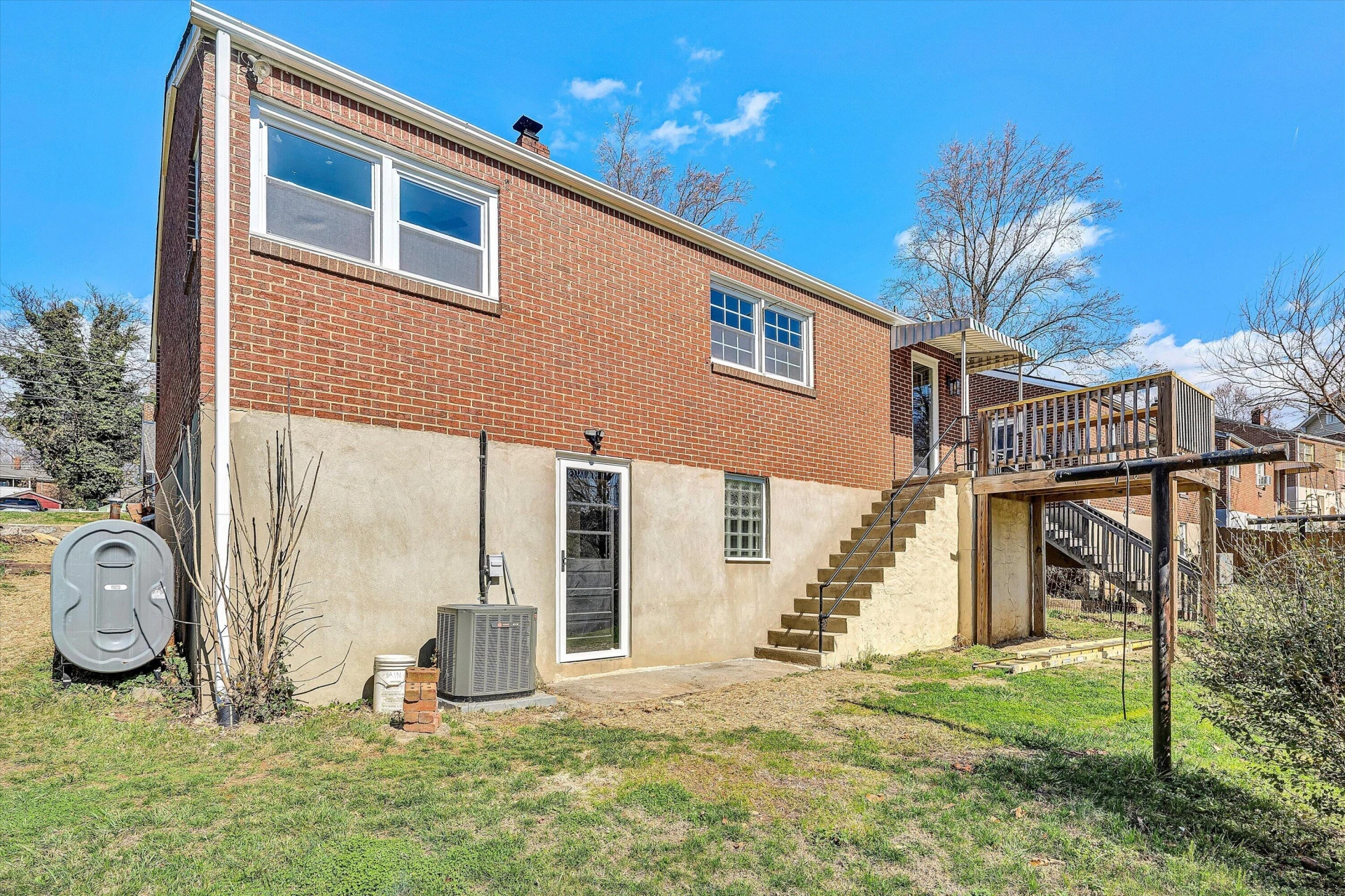 1210 Howbert AVE - Photo 35