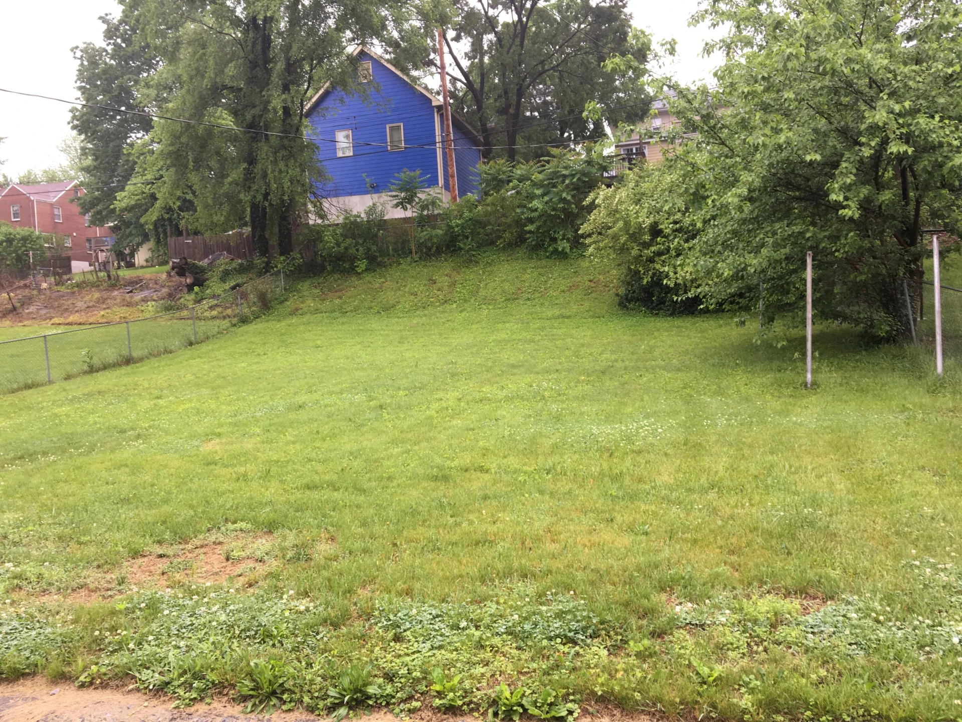 2416 Brandon AVE - Photo 3