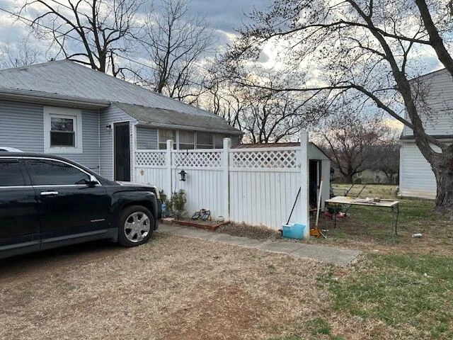 630 Columbia ST - Photo 5