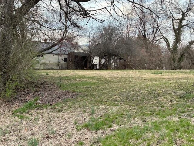 630 Columbia ST - Photo 6
