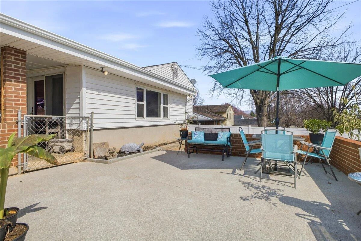 165 Oaklawn AVE - Photo 20