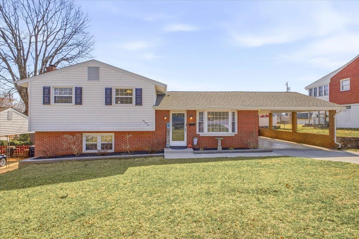 165 Oaklawn AVE - Photo 3