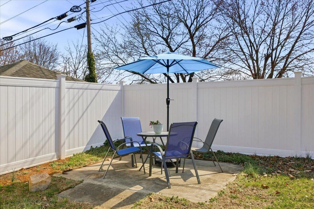 165 Oaklawn AVE - Photo 23