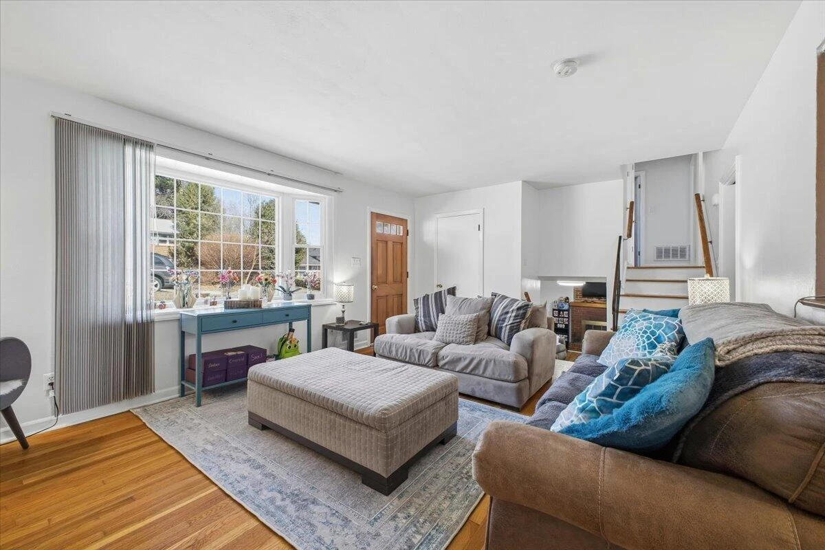 165 Oaklawn AVE - Photo 10