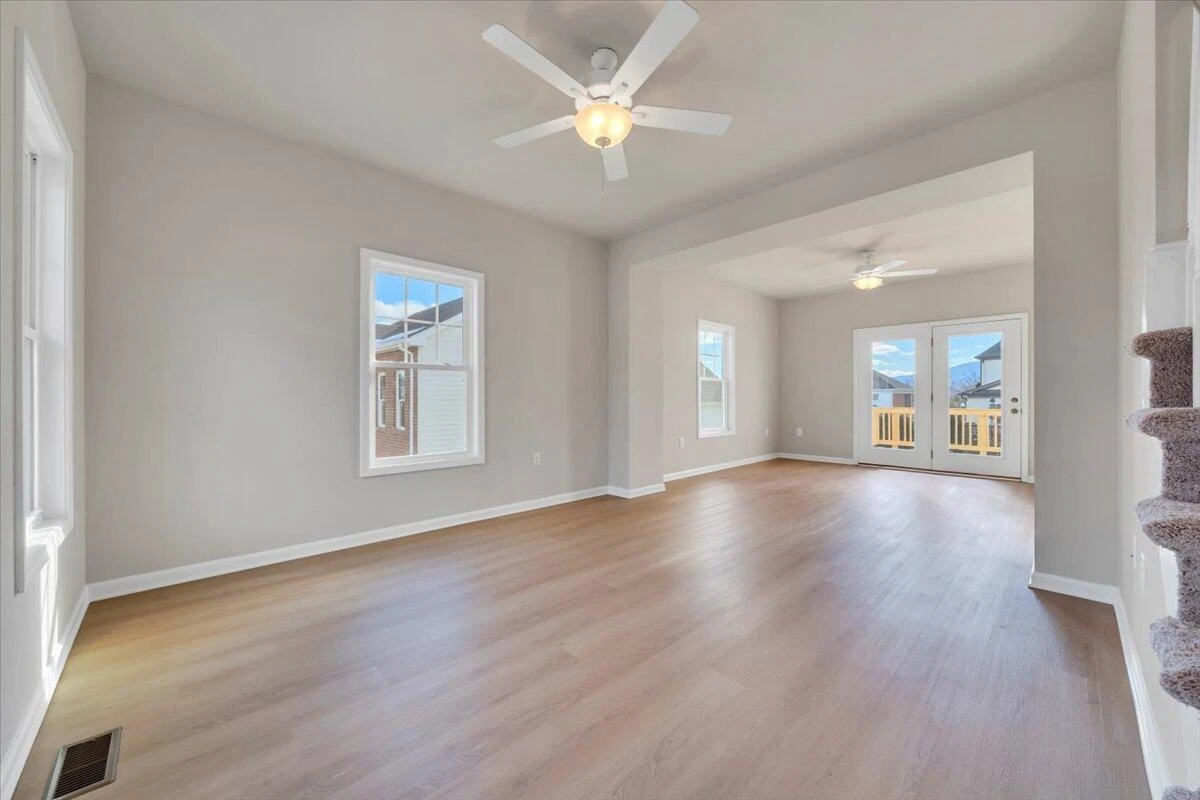 3715 Crescent Ridge DR - Photo 2