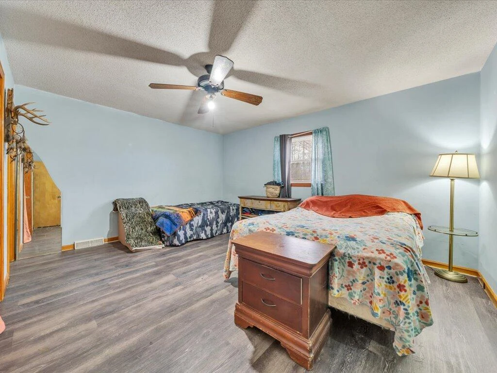 1136 County Line RD - Photo 18