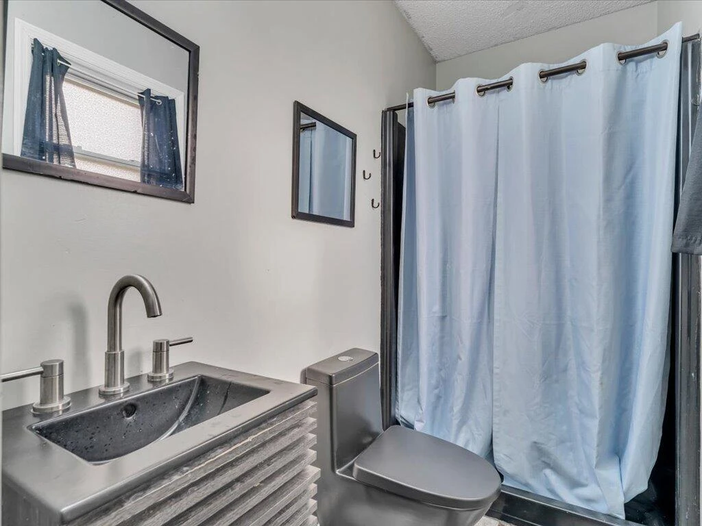 1136 County Line RD - Photo 21