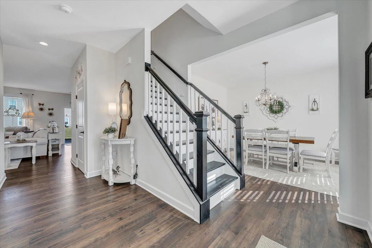 79 Norborne ST - Photo 8