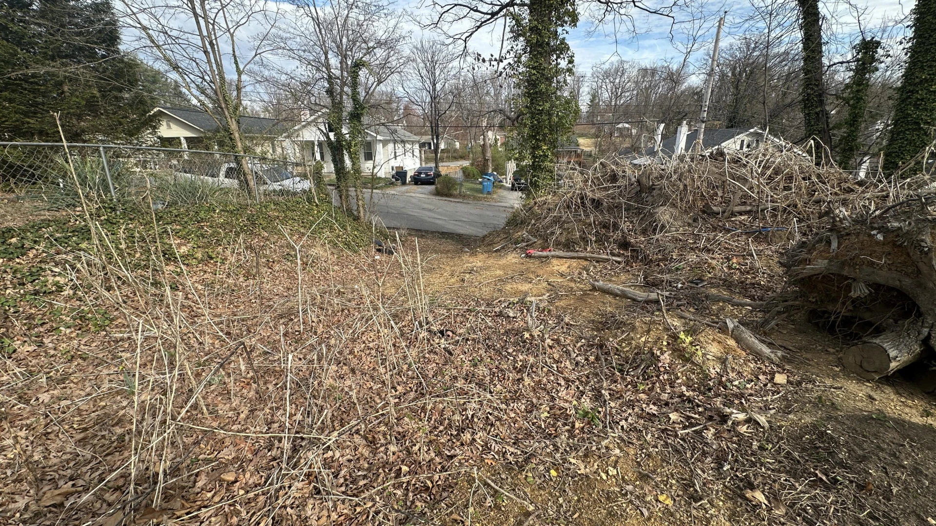 0 Surrey AVE - Photo 2