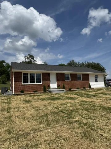 3779 Old Franklin Tpke, Glade Hill, VA, 24092