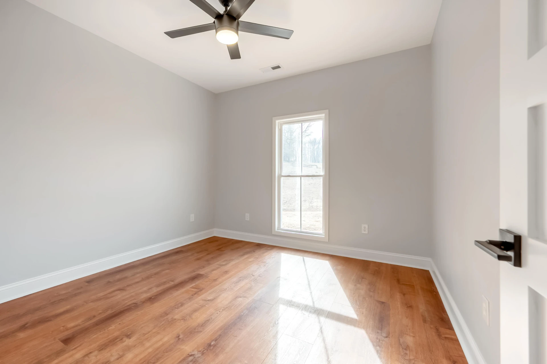 1047 Barberry RD - Photo 31