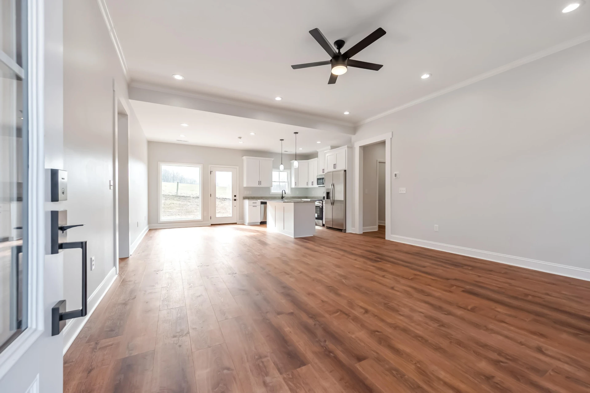 1047 Barberry RD - Photo 7