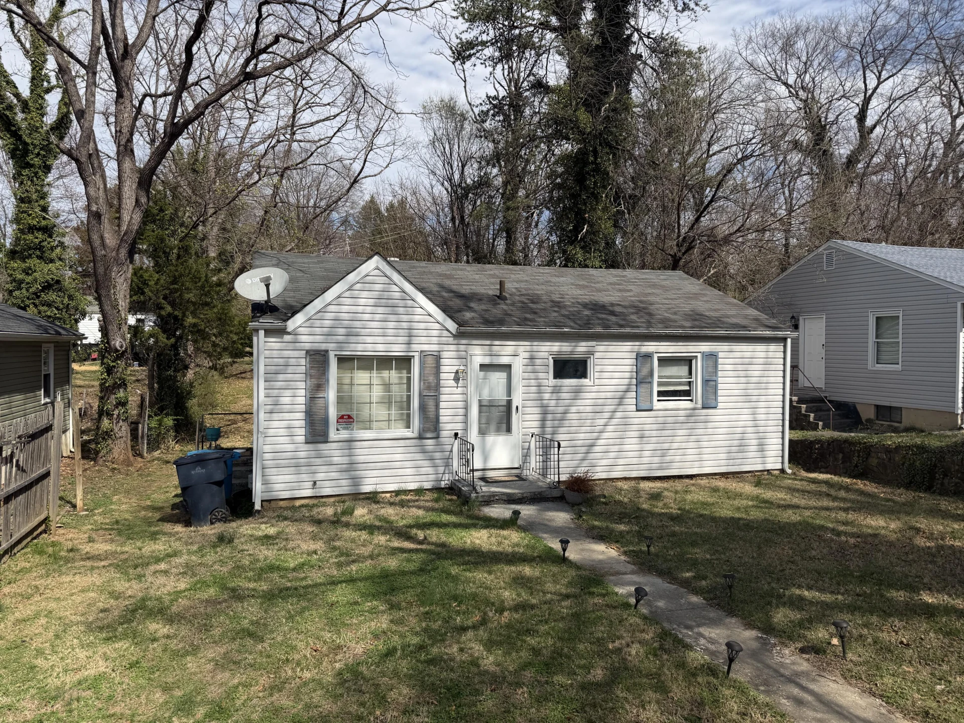 3813 Virginia AVE - Photo 2