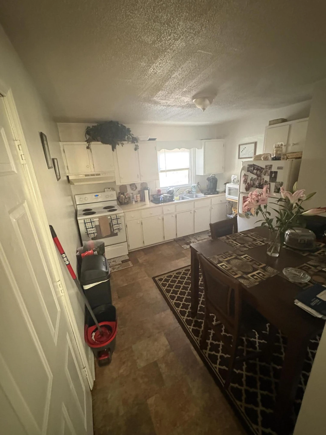 3813 Virginia AVE - Photo 3