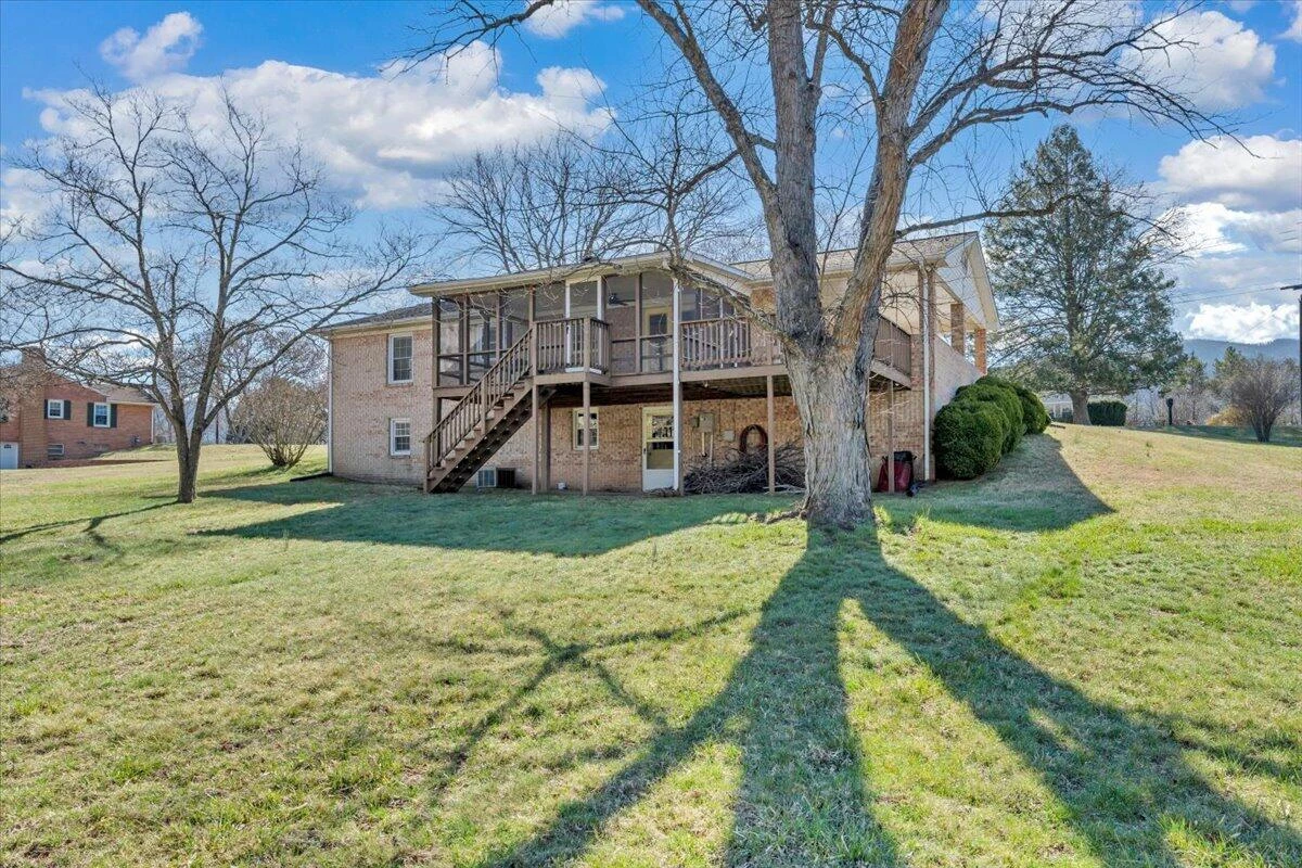 1846 Pineview DR - Photo 52