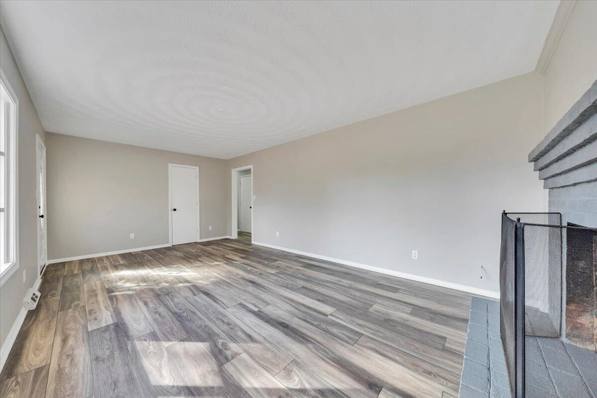 222 Maple DR - Photo 18