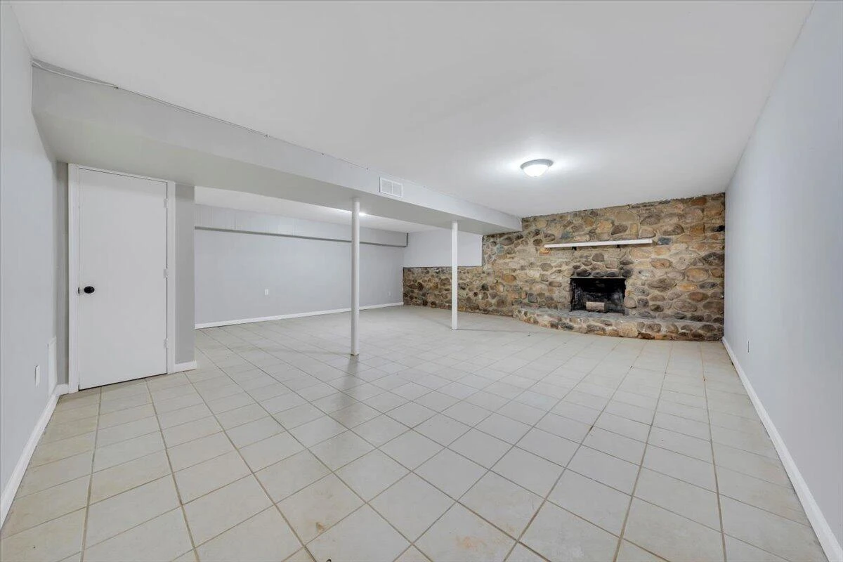 222 Maple DR - Photo 29