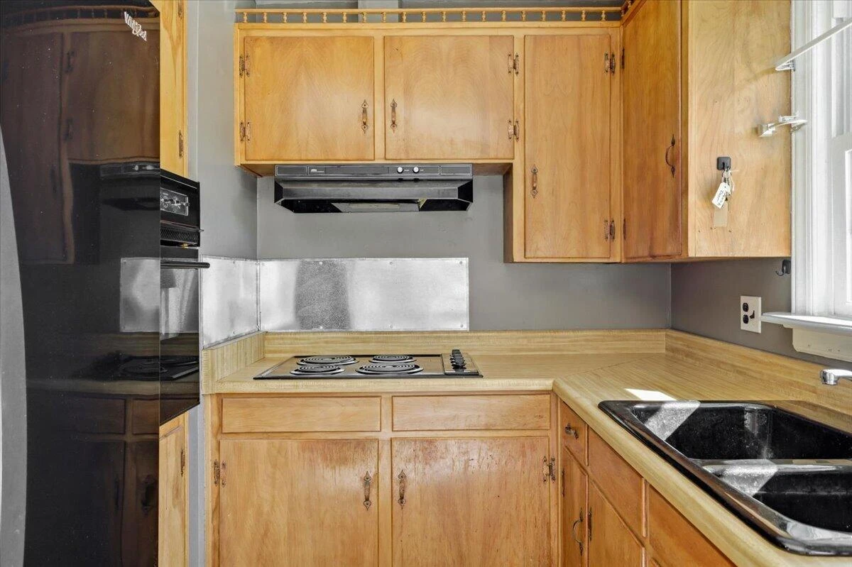 212 Cherryhill RD - Photo 12
