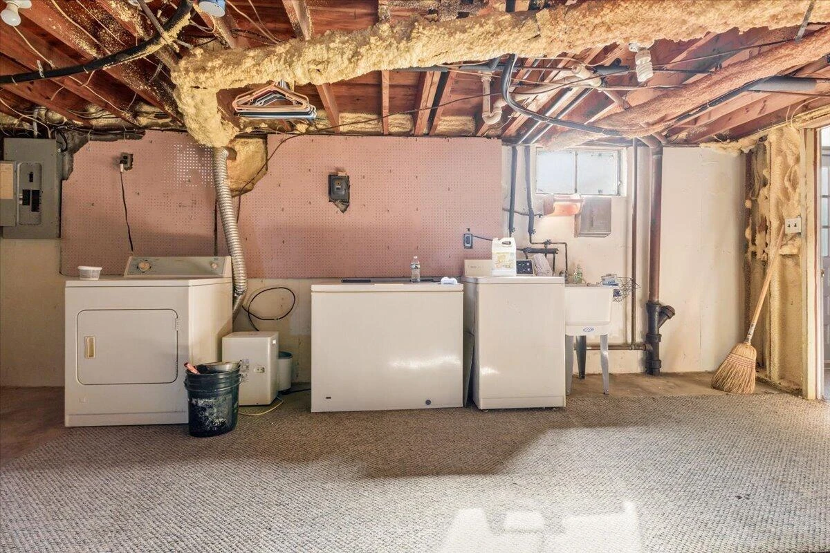 212 Cherryhill RD - Photo 30