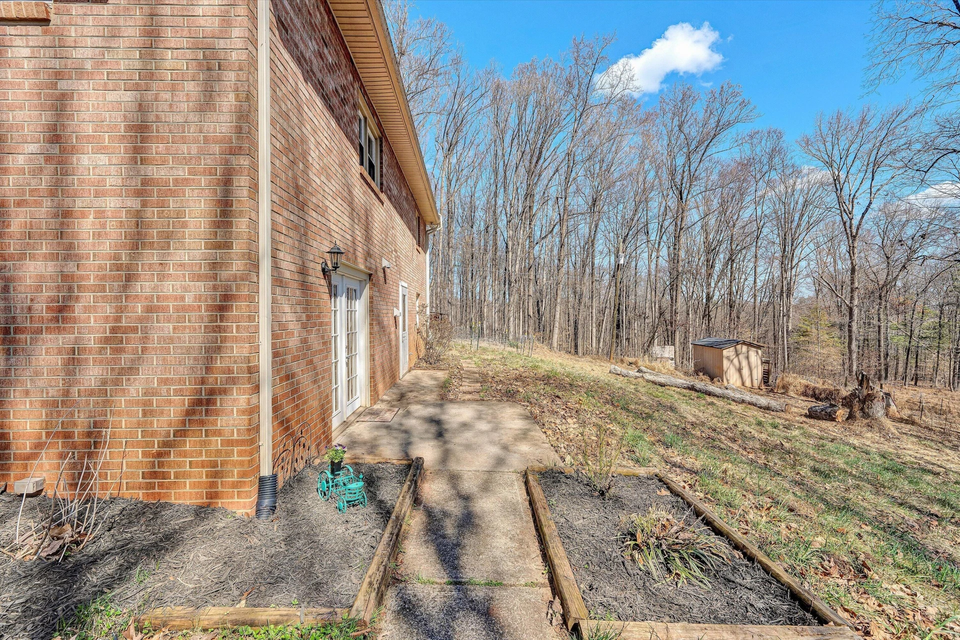 2360 Iron Ridge RD - Photo 30