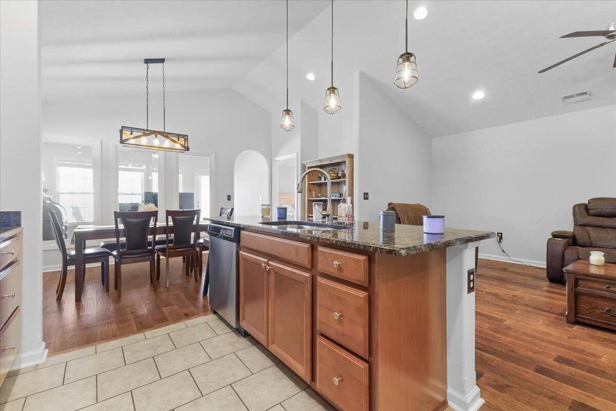 2150 Giles DR - Photo 16