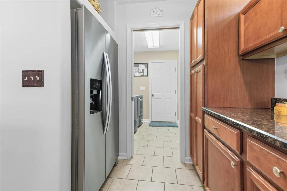 2150 Giles DR - Photo 17