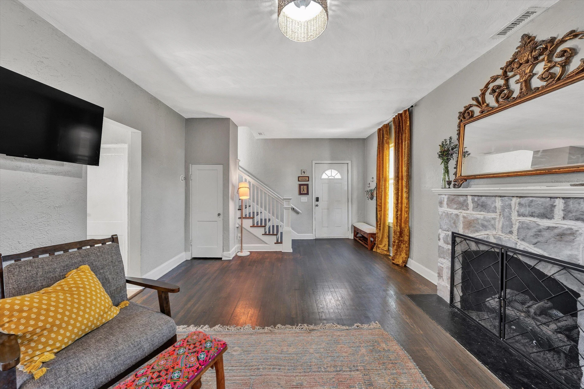 3313 Valley View AVE - Photo 6