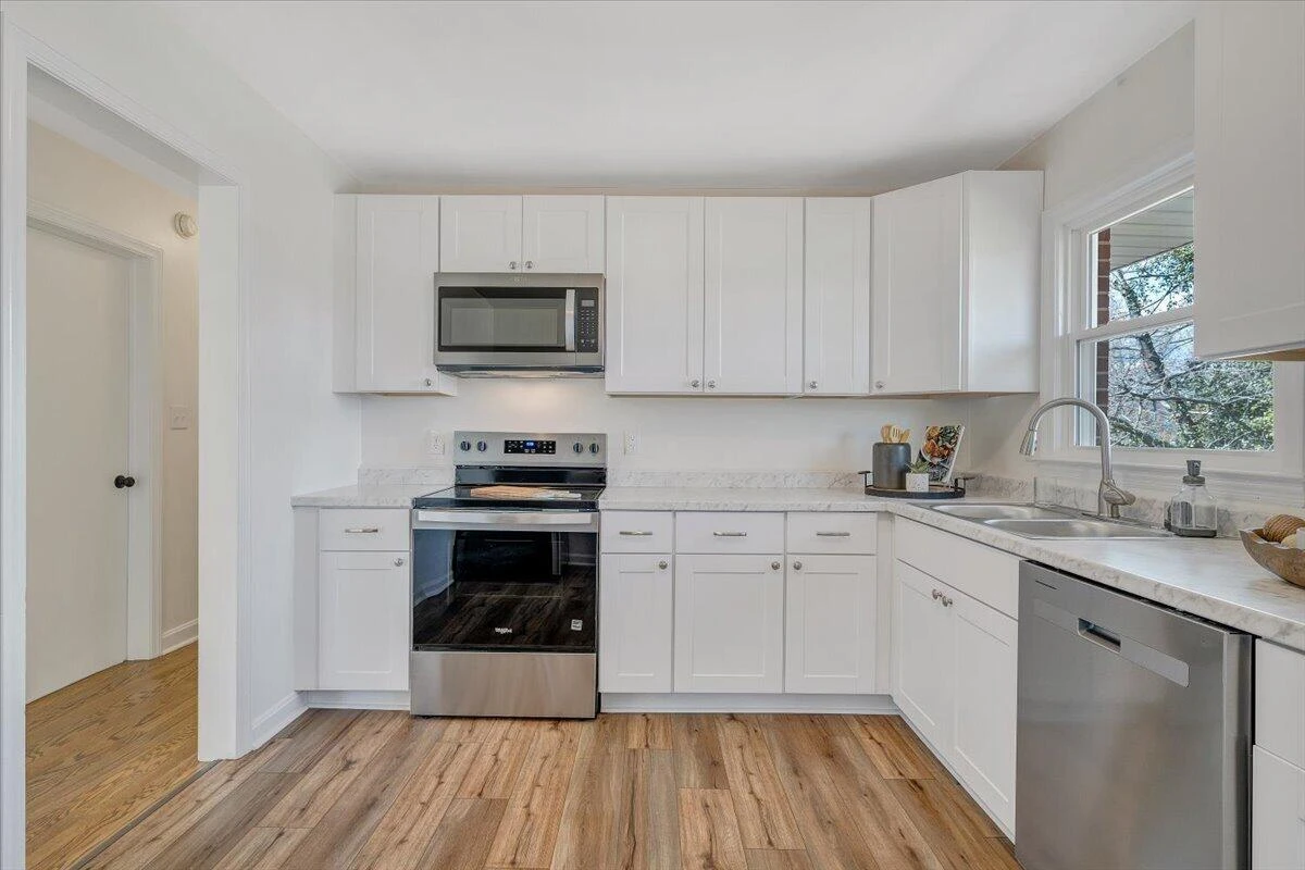 1089 Glenn Ridge RD - Photo 11