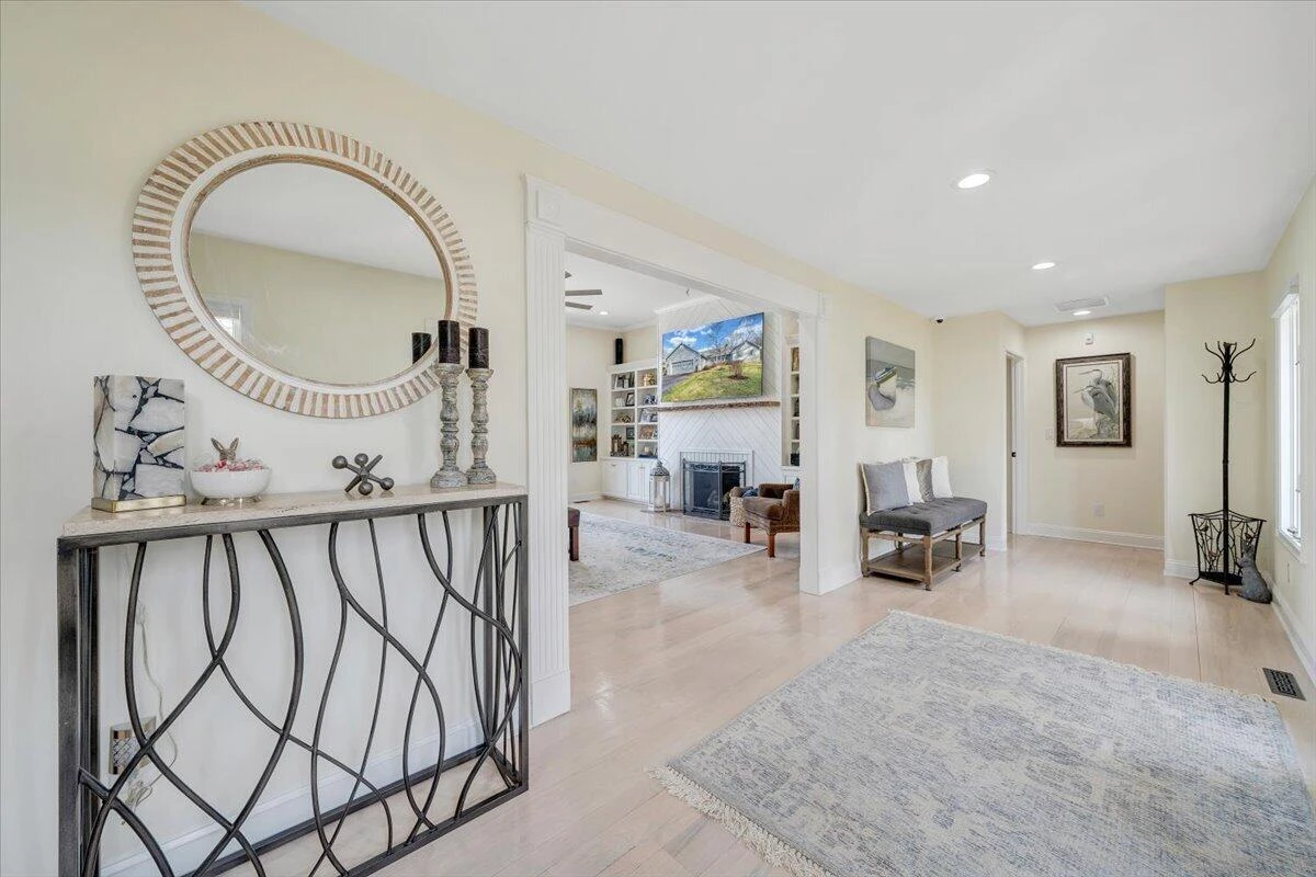 110 Windward DR - Photo 17