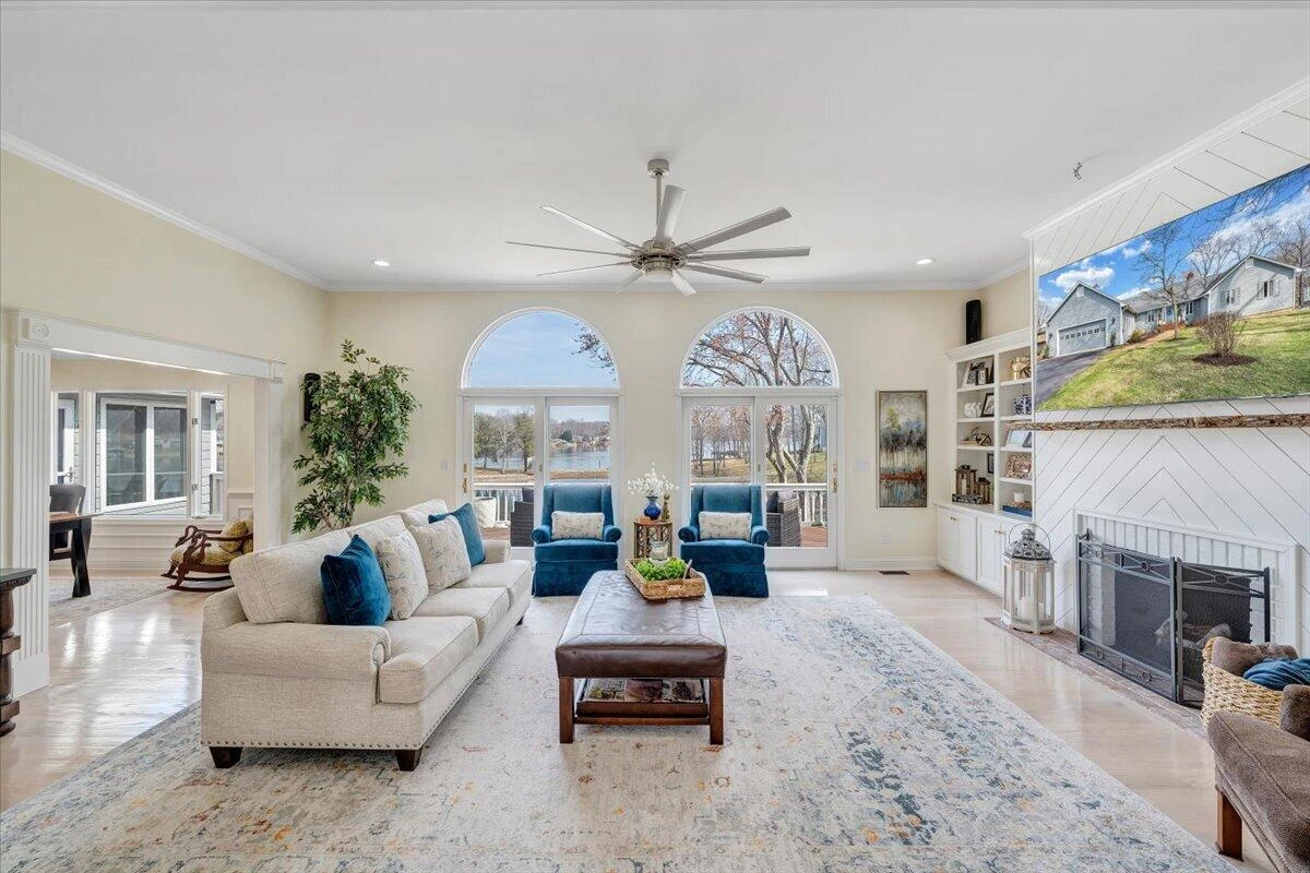 110 Windward DR - Photo 18