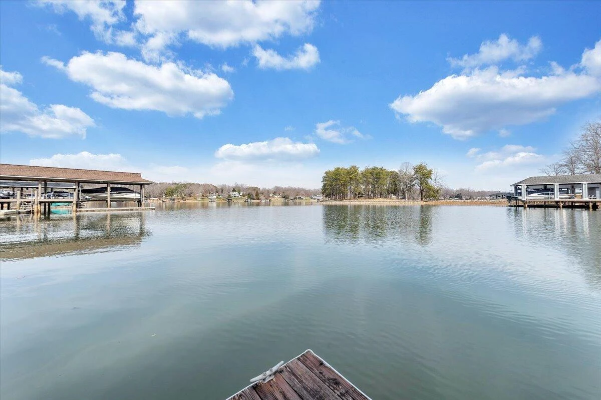 110 Windward DR - Photo 5