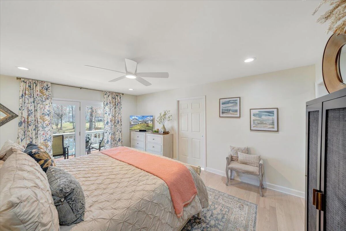 110 Windward DR - Photo 50