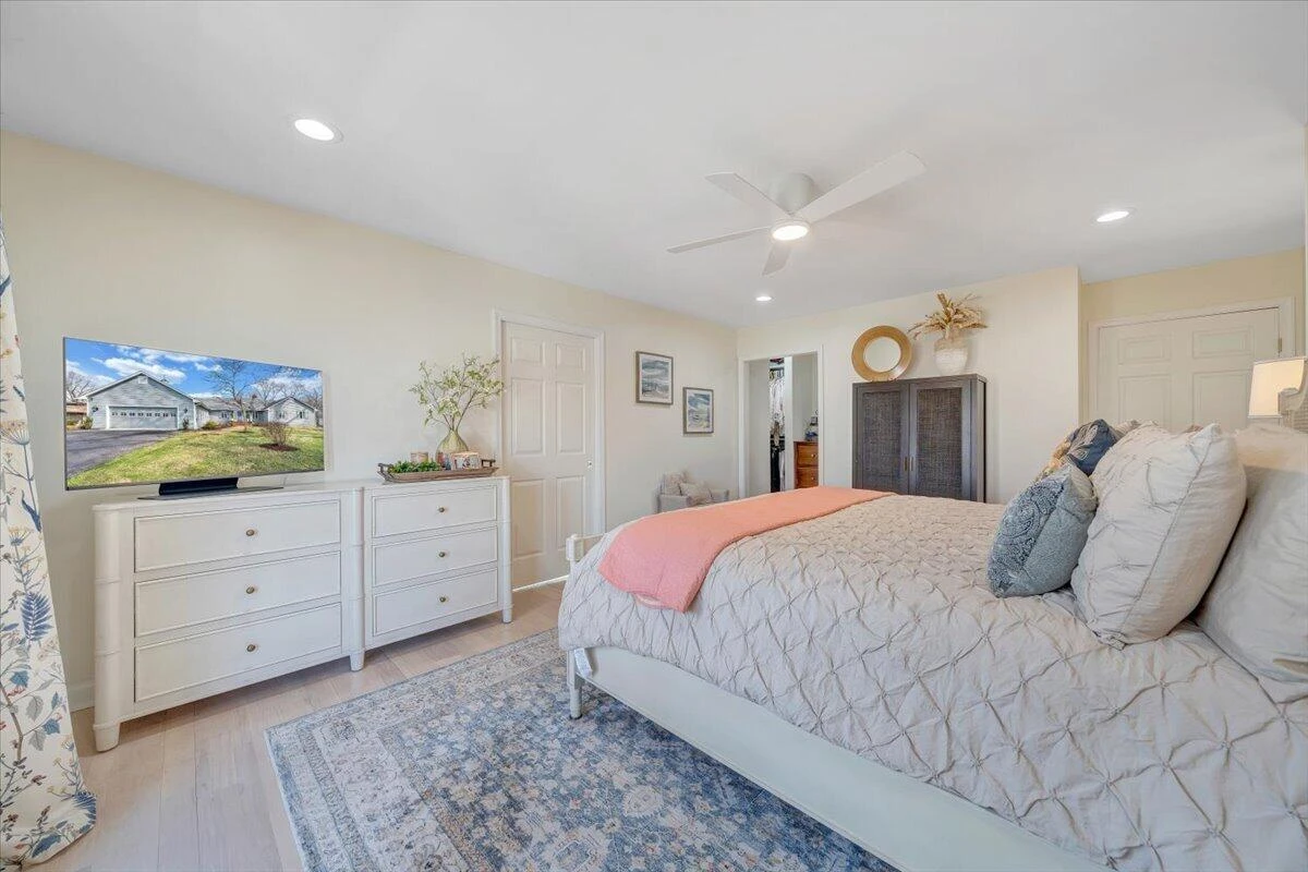 110 Windward DR - Photo 52
