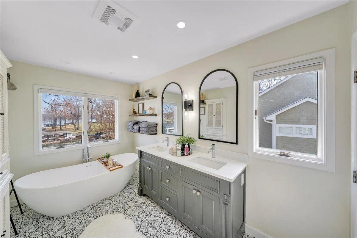 110 Windward DR - Photo 61