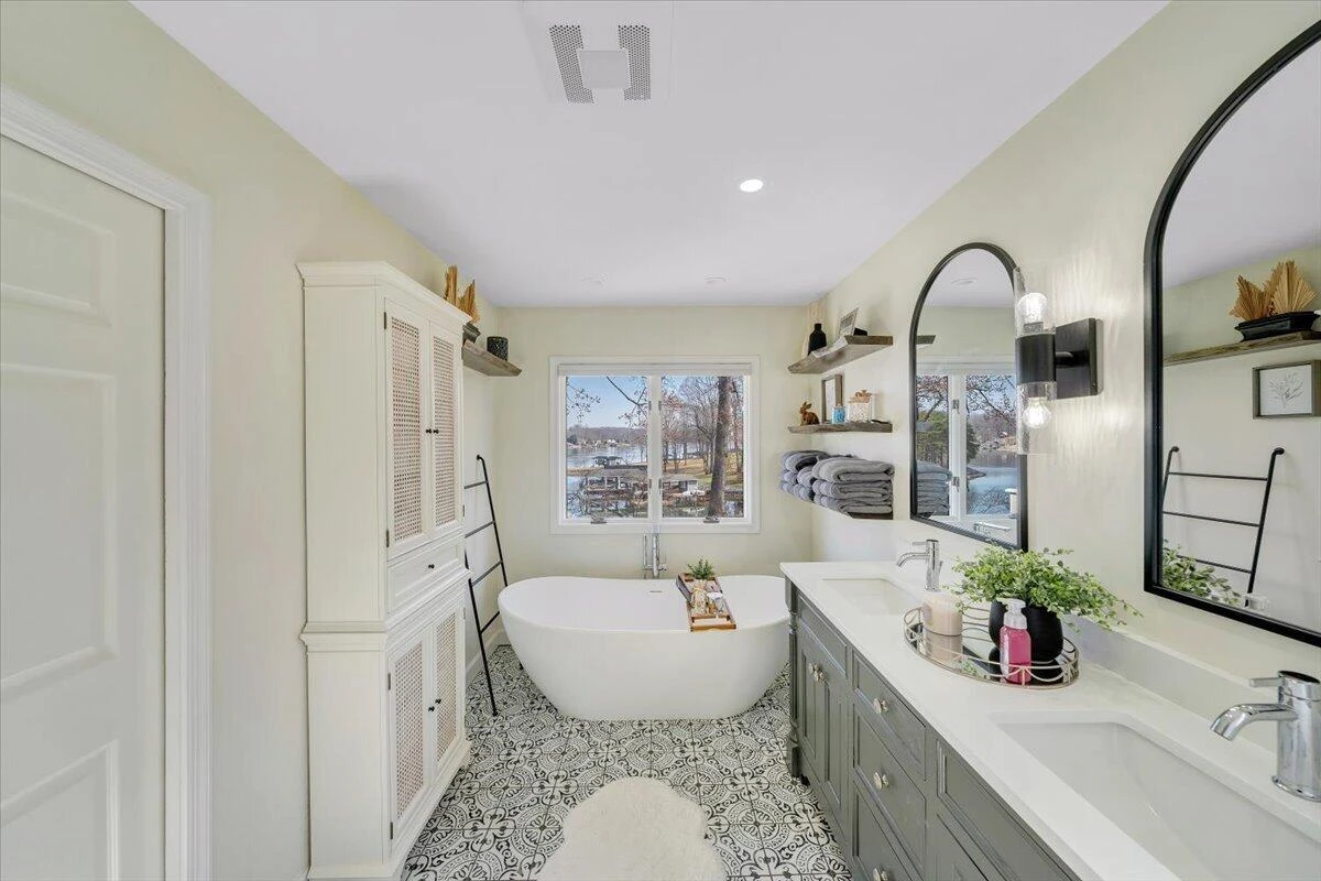 110 Windward DR - Photo 62
