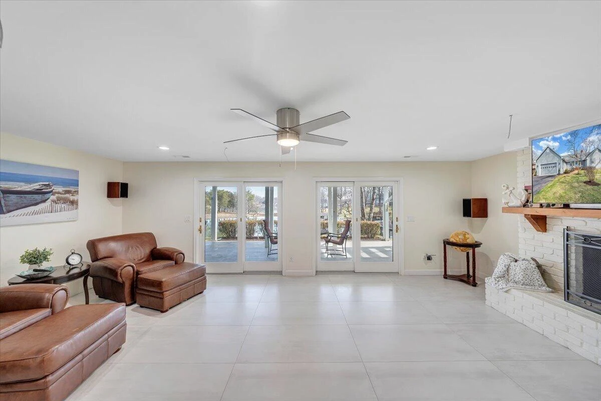 110 Windward DR - Photo 69