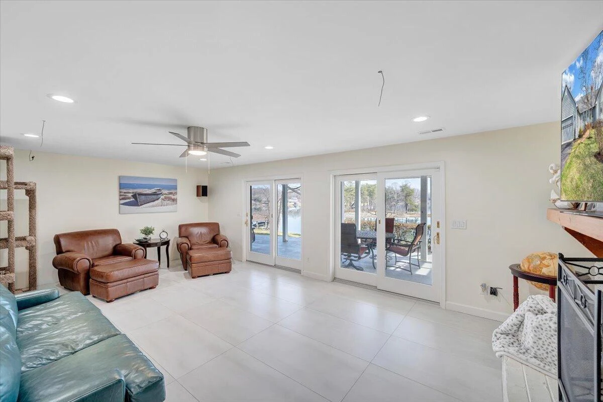 110 Windward DR - Photo 72