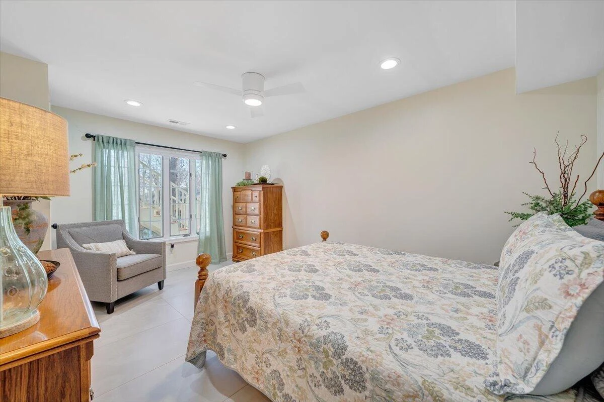 110 Windward DR - Photo 82
