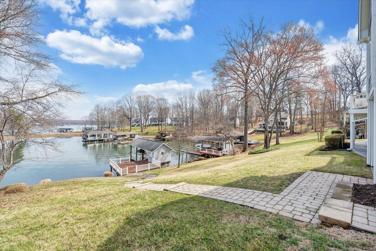 110 Windward DR - Photo 94