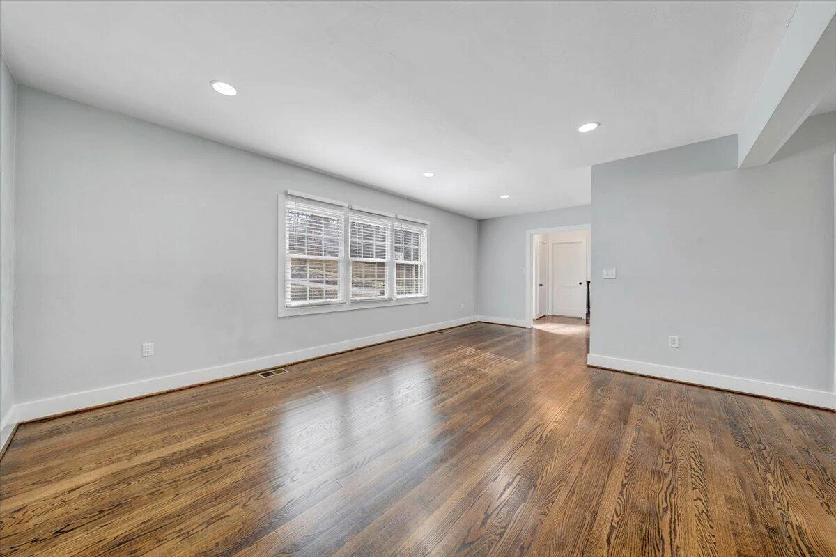 3101 Maywood RD - Photo 13