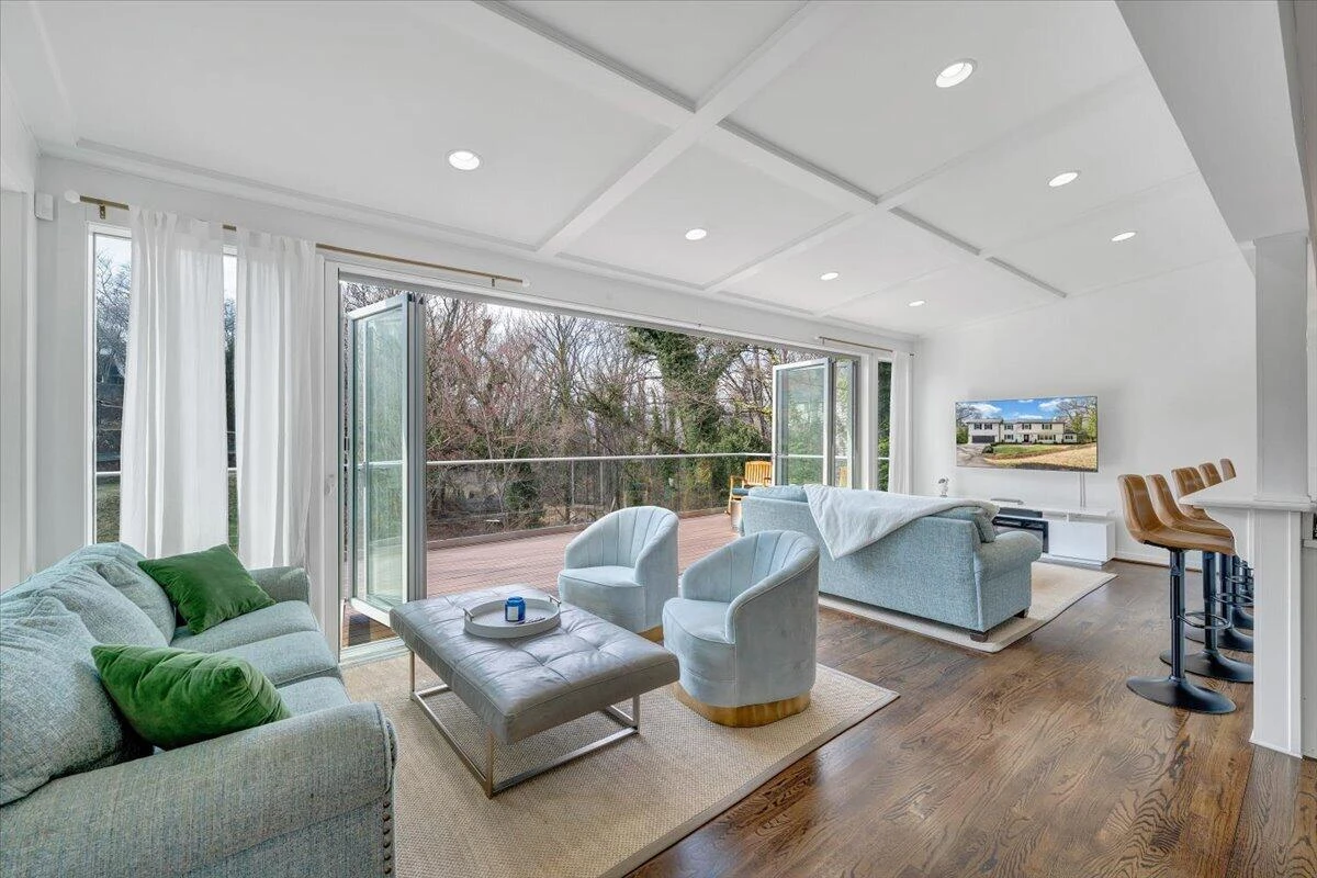 3101 Maywood RD - Photo 3