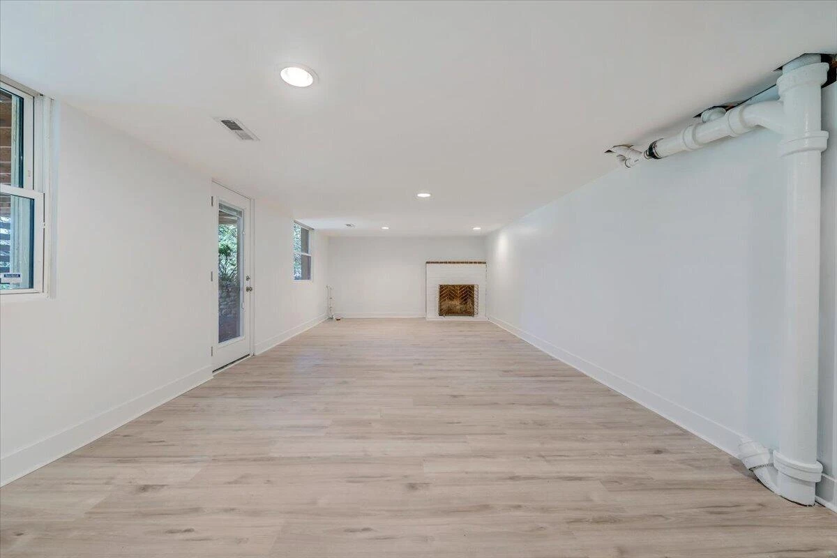 3101 Maywood RD - Photo 53